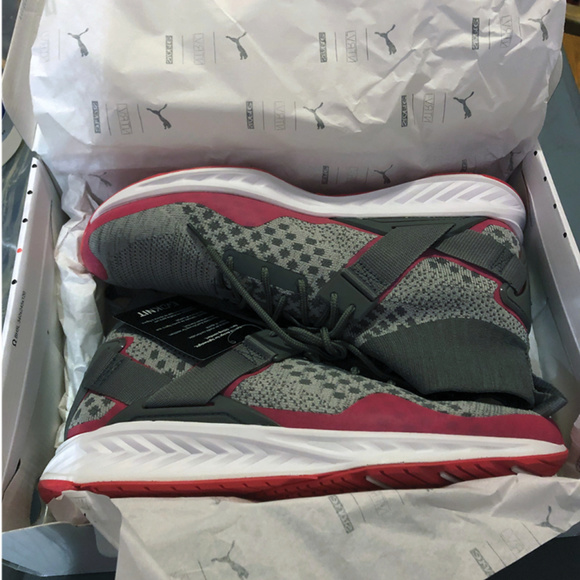 PUMA - size 11 - men running shoes - Picture 1 of 8